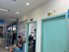 -上海大学附属上海和平眼科医院