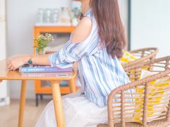 -花苑里咖啡(威远店)