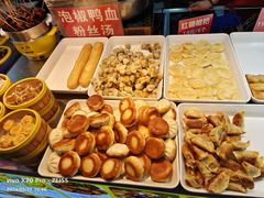 -八一路好吃街(雨田商务大厦店)