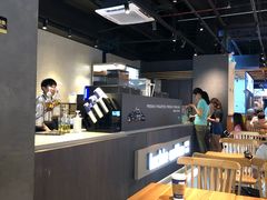 大堂-瑞幸咖啡(广东外经贸大厦店)