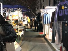 -吴山路夜市