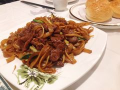 干炒牛河-稻香酒家·34年老字号·港式粤菜(汉街店)