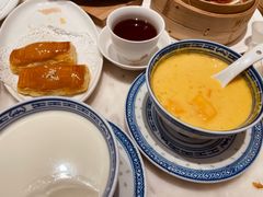 -香港百合居(LCM置汇旭辉广场店)
