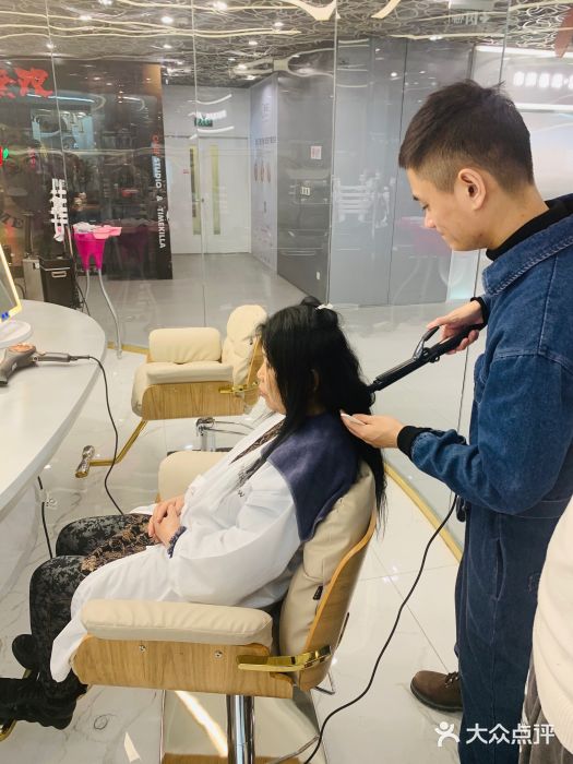 MYYF SALON烫发染发图片