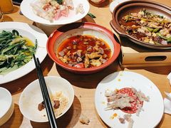 -嫩芽 ·地道重庆菜(十八梯露台夜景店)