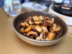 橄榄油煎蘑菇-y SEA·西班牙餐厅(阿那亚·北戴河店)