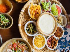 -包整·丝娃娃(甲秀楼景观店)