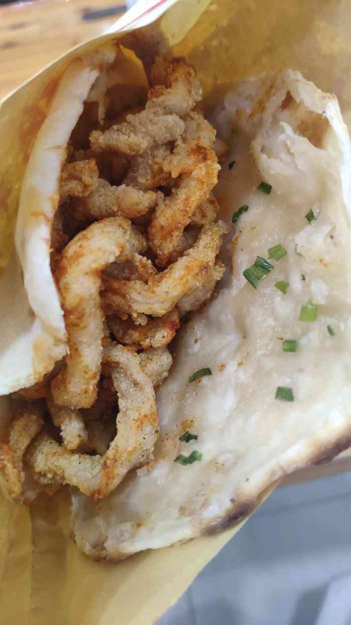 毛记鸡柳烧饼(铁心桥店)-"去三江学院4号门的途中经过升景坊,看见毛.