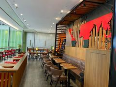 等位区-太平洋咖啡(市府恒隆二店)