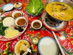 -闯关东东北农家菜(崂山石老人店)
