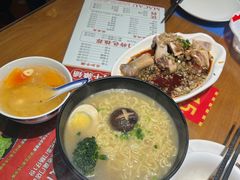 -肥仔文澳门猪骨煲(南京西路店)
