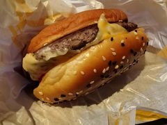 安格斯双层芝士牛堡-麦当劳(西单明珠店)