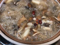 -东巴谷野生菌火锅餐厅