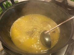 -鲜入围煮花胶鸡海鲜火锅