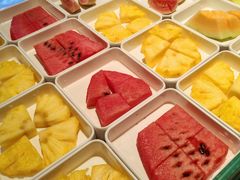 -涨巢·潮玩水疗局