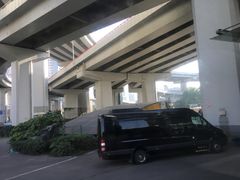 -上海南浦大桥长途旅游客运站