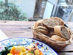 三文鱼班尼迪克-Alimentari早午餐(安福路店)