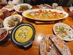-鸽舞笙平金牌烧鸽子·融合菜(鲁谷店)