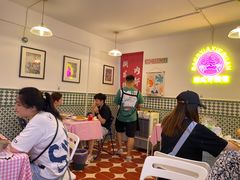 等位区-捌贰虾蟹·江湖菜馆(江汉路店)