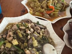 -黄记四更烤乳猪店