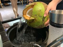 -东椰·海南椰子鸡火锅(朝阳门店)