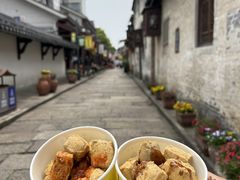 -仓桥直街臭豆腐
