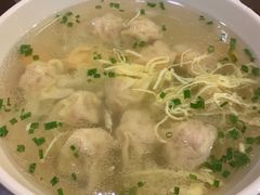 鲜肉小馄饨-东泰祥生煎馆(陕西南路店)