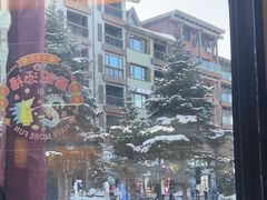 -中旅松花湖滑雪场