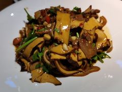 -费大厨辣椒炒肉(万家丽一店)