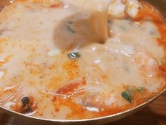 冬阴功海鲜汤-默加东南亚美食(大宁音乐广场店)