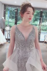 -艾米丽婚纱礼服