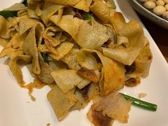 -莲餐厅·湖北菜·潜江小龙虾店(愚园路店)