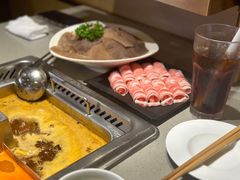 -海底捞火锅(曹安公路店)