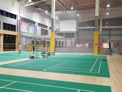 -莱茵体育生活馆