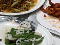 -民族手抓羊肉馆·滩羊手抓·烤全羊