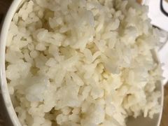 -愉肴麻辣香锅(中山路店)