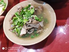-谢老五跷脚牛肉·非遗传承店