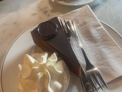 -Cafe Sacher(WIEN)