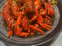 -肥肥虾庄·金牌油焖大虾(杨园滨江时代walk店)