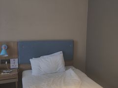 -如家酒店·neo(长沙步行街黄兴广场地铁站店)
