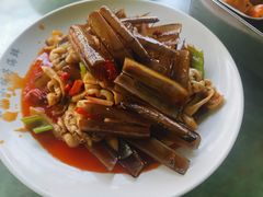 -四川小胡子海鲜(丁村万人海鲜广场店)