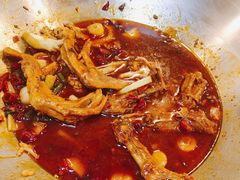 -张大师鸭爪爪特色干锅(南湖店)