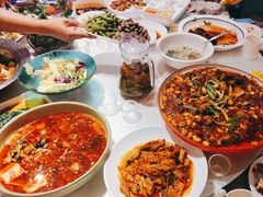 -巴特餐饮6加1音乐餐吧·新疆菜