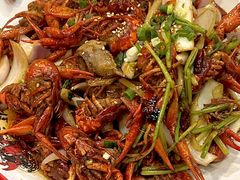-乡土黄·鲜牛肉火锅·小龙虾(兴业街店)