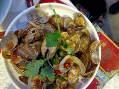 爆炒花甲-琼大师东方烤乳猪(亚特兰蒂斯店)