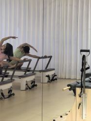 -亦美瑜伽·普拉提