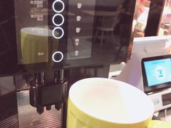 咖啡-HELLO 27 意面·沙拉·帕尼尼