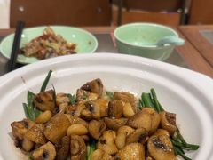 -潮界(LU·ONE凯德晶萃广场店)