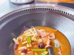 -老刘生态大鱼坊铁锅炖鱼(赛马场店)