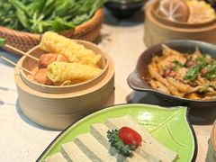 -一叶一世界·素食餐厅(锦华万达店)